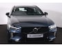 Volvo V60 T6 Recharge AWD Plus Dark Intellisafe Assist & Suround - 360° Camera - Harman/Kardon Audio - Verwarmbare voorstoelen, stuur & achterbank - Parkeersensoren voor & achter - Elektrisch verstelbare voorstoelen - Trekhaak wegklapbaar - Verwarmbare voorruit
