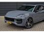 Porsche Cayenne 3.0 E-Hybrid 470pk SportDesign | Pano | Bijrij. Display | Matrix | ACC | 22'' Wielen | Trekhaak | Achterasbest. | Bose |