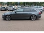 Audi A4 Avant 40 TFSI 191pk Sport S line black edition / Leder / Navigatie / Parkeerhulp V+A / 18'' / LED Koplampen / Getint glas / Cruise Control