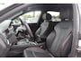 Audi A4 Avant 40 TFSI 191pk Sport S line black edition / Leder / Navigatie / Parkeerhulp V+A / 18'' / LED Koplampen / Getint glas / Cruise Control