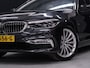 BMW 5-Serie Touring 530i High Executive Luxury Line [SCHUIFKANTELDAK, CRUISE CONTROL, BLUETOOTH TELEFOON, HUD, ACTIVE PROTECTION, ACHTERUITRIJCAMERA, PDC V+A, STOELVERWARMING, STUURVERWARMING, BMW ADAPTIVE LED, NIEUWSTAAT]