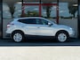 Nissan Qashqai 1.2 Connect Edition | Origineel NL | Trekhaak | Panoramadak | Navigatie | 360 Graden Camera | Cruise Control | Metallic Lak | Climate Control | Lichtmetalen Velgen | Privacy Glas | Keyless Entry | DAB+ Radio |