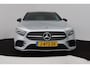 Mercedes-Benz A-klasse 180 Business Solution AMG (SFEERVERLICHTING, STOELVERWARMING, ACHTERUITRIJCAMERA, NAVIGATIE, SENSOREN)