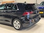 Volkswagen Golf 1.0 eTSI DSG Business, Apple Carplay, ACC, Navi, Ambiënte Light, Camera, PDC, Multistuur, Lane Assist, Prive Glas