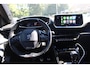 Peugeot 2008 1.2 Puretech *GT* | Trekhaak | Schuifdak | Carplay | Stoelverwarming | Camera | PDC | Privacy | Navigatie | Bluetooth |