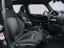 MINI Cooper 1.5 Chili Serious Business /Apple & Android Carplay/Elektrisch Panoramadak/Stoelverwarming/Cruise & Clima control/Isofix/JCW Sportstuur/Sportstoelen/(MET GARANTIE*)