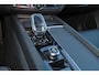 Volvo XC60 T6 Recharge AWD Ultra Black Edition - Panorama/schuifdak - IntelliSafe Assist & Surround - 360º Camera - Harman/Kardon audio - Adaptieve LED koplampen - Verwarmde voorstoelen, stuur & achterbank - Parkeersensoren voor & achter - Elektr. bedienb. voorstoelen met geheugen - Head up display - Draadloze tel. lader - Extra getint glas - 21' LMV
