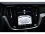 Volvo V60 T6 Plug-in hybrid AWD Plus Dark | Panoramadak | Verwarmbare Voorstoelen (met geheugen), Stuurwiel en Achterbank | Semi-Elektrische Trekhaak | Verwarmbare Voorruit | Premium Audio by Harman Kardon | 360-Camera