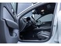 Volvo V60 T6 Plug-in hybrid AWD Plus Dark | Panoramadak | Verwarmbare Voorstoelen (met geheugen), Stuurwiel en Achterbank | Semi-Elektrische Trekhaak | Verwarmbare Voorruit | Premium Audio by Harman Kardon | 360-Camera