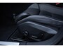 Volvo V60 T6 Plug-in hybrid AWD Plus Dark | Panoramadak | Verwarmbare Voorstoelen (met geheugen), Stuurwiel en Achterbank | Semi-Elektrische Trekhaak | Verwarmbare Voorruit | Premium Audio by Harman Kardon | 360-Camera