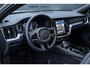 Volvo V60 T6 Plug-in hybrid AWD Plus Dark | Panoramadak | Verwarmbare Voorstoelen (met geheugen), Stuurwiel en Achterbank | Semi-Elektrische Trekhaak | Verwarmbare Voorruit | Premium Audio by Harman Kardon | 360-Camera