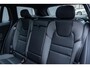 Volvo V60 T6 Plug-in hybrid AWD Plus Dark | Panoramadak | Verwarmbare Voorstoelen (met geheugen), Stuurwiel en Achterbank | Semi-Elektrische Trekhaak | Verwarmbare Voorruit | Premium Audio by Harman Kardon | 360-Camera