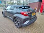 Toyota C-HR 1.8 Hybrid DYNAMIC SPORT BI-TONE JBL-AUDIO STOELVERW CLIMA SPORTSTOELEN CAMERA AD-CRUISE CLIMA NAVI 18'' LM-VELGEN NL-AUTO 1E-EIG