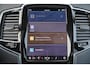Volvo XC90 T8 Recharge AWD Ultra Dark - Luchtvering - Panorama/schuifdak - IntelliSafe Assist & Surround - 360º Camera - Adaptieve LED koplampen - Verwarmde voorstoelen, stuur & achterbank - Parkeersensoren voor & achter - Elektr. bedienb. voorstoelen met geheugen - Geventileerde voorstoelen - Head up display - Draadloze tel. lader - Extra getint glas - Elektr. inklapbare trekhaak - 22' LMV