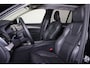 Volvo XC90 T8 Recharge AWD Ultra Dark - Luchtvering - Panorama/schuifdak - IntelliSafe Assist & Surround - 360º Camera - Adaptieve LED koplampen - Verwarmde voorstoelen, stuur & achterbank - Parkeersensoren voor & achter - Elektr. bedienb. voorstoelen met geheugen - Geventileerde voorstoelen - Head up display - Draadloze tel. lader - Extra getint glas - Elektr. inklapbare trekhaak - 22' LMV