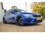 BMW M5 5-serie F90 Schuifdak Marina Blue 22'' Vossen Downpipe