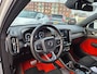 Volvo XC40 2.0 T4 R-Design | Harman Kardon | Cruise Control | Panoramadak | Lava Red |