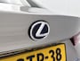Lexus IS 300h Luxury Line | Schuifdak | Stoelgeheugen | Leer | Parkeersensoren |