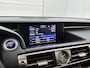 Lexus IS 300h Luxury Line | Schuifdak | Stoelgeheugen | Leer | Parkeersensoren |
