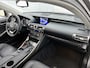 Lexus IS 300h Luxury Line | Schuifdak | Stoelgeheugen | Leer | Parkeersensoren |