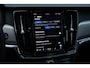 Volvo V90 T6 Automaat AWD Ultra Dark | Verwarmde Voorstoelen en Stuurwiel | Standkachel | Panoramisch Schuif-/Kanteldak | Harman Kardon Premium Audio | 360º Camera | Gelamineerde zijruiten en achterruit | Zonnescherm Zijramen Achter