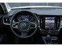 Volvo V90 T6 Automaat AWD Ultra Dark | Verwarmde Voorstoelen en Stuurwiel | Standkachel | Panoramisch Schuif-/Kanteldak | Harman Kardon Premium Audio | 360º Camera | Gelamineerde zijruiten en achterruit | Zonnescherm Zijramen Achter
