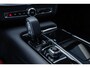 Volvo V90 T6 Automaat AWD Ultra Dark | Verwarmde Voorstoelen en Stuurwiel | Standkachel | Panoramisch Schuif-/Kanteldak | Harman Kardon Premium Audio | 360º Camera | Gelamineerde zijruiten en achterruit | Zonnescherm Zijramen Achter
