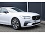 Volvo V90 T6 Automaat AWD Ultra Dark | Verwarmde Voorstoelen en Stuurwiel | Standkachel | Panoramisch Schuif-/Kanteldak | Harman Kardon Premium Audio | 360º Camera | Gelamineerde zijruiten en achterruit | Zonnescherm Zijramen Achter