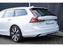 Volvo V90 T6 Automaat AWD Ultra Dark | Verwarmde Voorstoelen en Stuurwiel | Standkachel | Panoramisch Schuif-/Kanteldak | Harman Kardon Premium Audio | 360º Camera | Gelamineerde zijruiten en achterruit | Zonnescherm Zijramen Achter