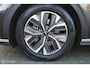 Kia EV6 Light Edition 58 kWh, 3 fase, Stoel-stuurverwarming, Donker glas, Clima, Navi, App connect, Pdc voor + achter + camera, Cruise