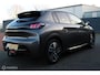 Peugeot 208 1.2 100 PK Turbo PureTech Blue Lease Allure, Trekhaak, Donker glas, Pdc + Camera, Cruise, Clima, Half leer, Navi + App connect, Nieuwe Distributieriem.