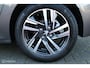 Peugeot 208 1.2 100 PK Turbo PureTech Blue Lease Allure, Trekhaak, Donker glas, Pdc + Camera, Cruise, Clima, Half leer, Navi + App connect, Nieuwe Distributieriem.