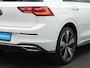 Volkswagen Golf 1.4 eHybrid 245 pk DSG GTE | Panoramadak | Trekhaak | IQ Light | Head-up display | Stuur-/stoelverwarming | Achteruitrijcamera