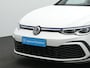 Volkswagen Golf 1.4 eHybrid 245 pk DSG GTE | Panoramadak | Trekhaak | IQ Light | Head-up display | Stuur-/stoelverwarming | Achteruitrijcamera