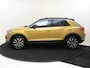 Volkswagen T-Roc 1.5 TSI Life | Parkeersensoren | Adaptieve cruise control | Digital cockpit pro | CarPlay | Stoelverwarming | Airco |