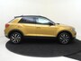 Volkswagen T-Roc 1.5 TSI Life | Parkeersensoren | Adaptieve cruise control | Digital cockpit pro | CarPlay | Stoelverwarming | Airco |