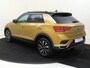 Volkswagen T-Roc 1.5 TSI Life | Parkeersensoren | Adaptieve cruise control | Digital cockpit pro | CarPlay | Stoelverwarming | Airco |