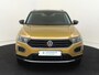 Volkswagen T-Roc 1.5 TSI Life | Parkeersensoren | Adaptieve cruise control | Digital cockpit pro | CarPlay | Stoelverwarming | Airco |