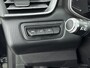 Renault Clio 1.0 TCe 90Pk Intens | Navigatie | Apple & Android Carplay | Parkeersensoren Achter | Climate Control | Cruise Control & Snelheidsbegrenzer | Licht & Regensensor | Bluetooth Telefoon Voorbereiding |