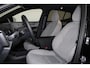 Volvo EX30 Twin Motor Performance Ultra Europa Sport - Verwarmbare voorstoelen - Verwarmbaar stuur - Panoramisch dak - 20' LMV - Adaptive Cruise Control - Pilot Assist - BLIS dodehoekassistentie - Harman Kardon premium audio - Keyless Drive - Elektr. bedienbare achterklep - Parkeersensoren voor & achter - Draadloze Apple Carplay - Parkeercamera achter - Google infotainment met Google Maps navigatie