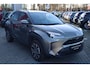 Toyota Yaris Cross HYBRID 115 DYNAMIC STOEL/STUUR/VOORRUITVERW. ANDROID/APPLE KEYLESS CAMERA NAVI 17"LM-VELGEN