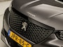 Peugeot 2008 1.2 PureTech Allure Sport Automaat 131Pk (APPLE CARPLAY, GROOT NAVI, 360 CAMERA, LEDER, ZWART HEMEL, SPORTSTOELEN, GETINT GLAS, LANE ASSIST, CRUISE, NIEUWSTAAT)