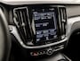 Volvo V60 2.0 B3 Sport 177Pk Automaat (APPLE CARPLAY, GROOT NAVI, GETINT GLAS, CAMERA, ADAPTIVE CRUISE, SPORTSTOELEN, GETINT GLAS, KEYLESS, ELEK ACHTERKLEP, NIEUWSTAAT)