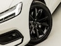 Volvo V60 2.0 B3 Sport 177Pk Automaat (APPLE CARPLAY, GROOT NAVI, GETINT GLAS, CAMERA, ADAPTIVE CRUISE, SPORTSTOELEN, GETINT GLAS, KEYLESS, ELEK ACHTERKLEP, NIEUWSTAAT)