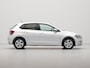 Volkswagen Polo 1.0 95 pk TSI Comfortline Navi via App Acc Pdc Lm Velgen Voorruit repareren