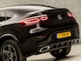 Mercedes-Benz GLC Coupe 300e 4MATIC AMG Sport 320Pk Automaat (SCHUIFDAK, VIRTUAL COCKPIT, SFEERVERLICHTING, LEDER/ALCANTARA, 360 CAMERA, GROOT NAVI, STOELVERWARMING, NIEUWSTAAT)