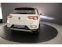 Volkswagen T-Roc Style 1.5 TSI 150pk DSG Automaat Trekhaak, Adaptive cruise control, LED koplampen, Navigatie, Stoelverwarming, Parkeersensoren, App connect