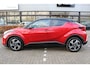 Toyota C-HR 1.8 Hybrid Dynamic Plus Bi-Tone | Rijklaar | Stoel-/stuurverw. | Blind Spot | LED | Apple/Android | Keyless | Parkeersens. v+a