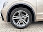 Volkswagen Tiguan 2.0 TSI 4Motion Highline R-LINE ACC | KEYLESS | ELECTR. A-KLEP | 19-inch LMV | TREKHAAK