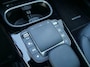 Mercedes-Benz A-klasse 250e AMG ** LED, MBUX+, DISTR, PANORAMA, HuD, 2-Zone CLIMA, 19-inch LMV, ** 1e EIG - UNFALLFREI ** ** INFORMEER OOK NAAR ONZE AANTREKKELIJKE FINANCIAL-LEASE TARIEVEN **